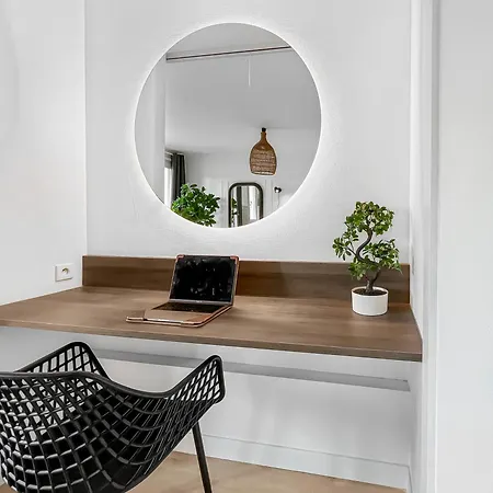 Balneo-cine-centre Historique A Apartment *